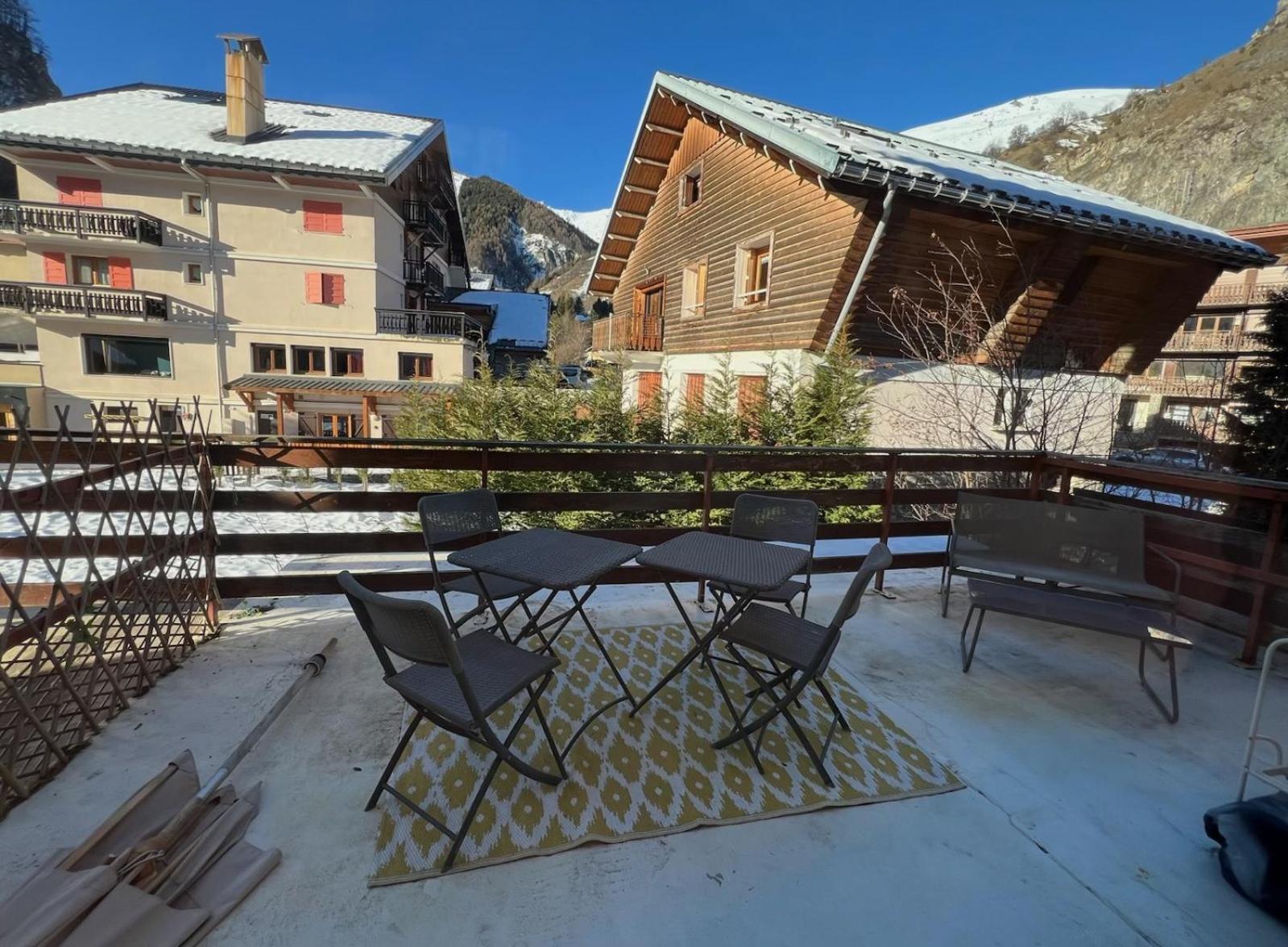 Jaune Génépi Valloire Esterno foto